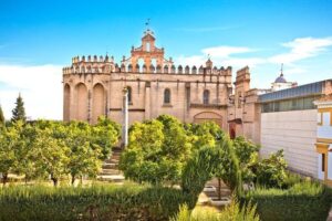 Iglesias y conventos en Sevilla